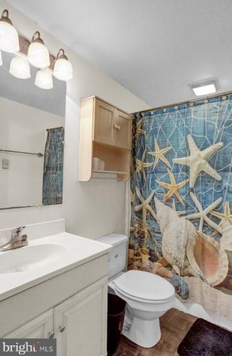 121 Irene Ave, Ephrata PA  17522-2169 exterior