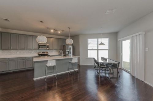 6014 Myers Ct, Aubrey, TX 76227-1703