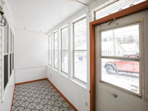 694 Desoto St, Saint Paul MN  55130-4215 exterior