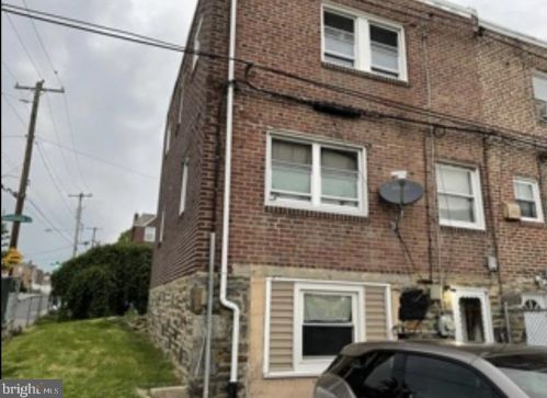 6401 Marsden St, Philadelphia, PA 19135-2706