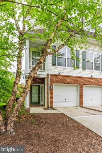 1839 Cedar Cove Way, Woodbridge VA  22191-6074 exterior