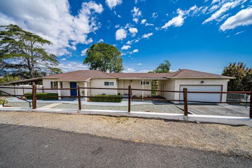 1305 Bakersfield St, Lemon Grove, CA 91945-4007