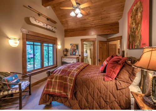 10221 Dick Barter, Truckee CA  96161-5172 exterior