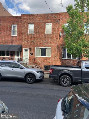 1941 12th St, Philadelphia, PA 19148-2209