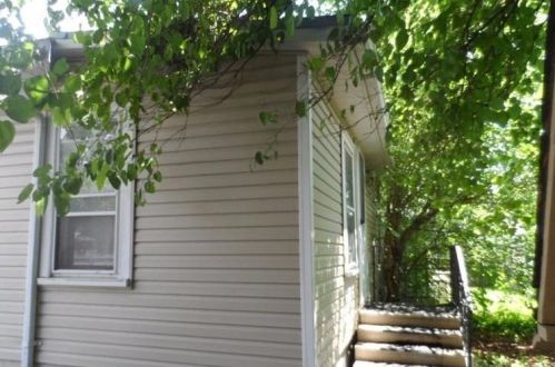 6808 Carolina Ave, Hammond IN  46323-1707 exterior