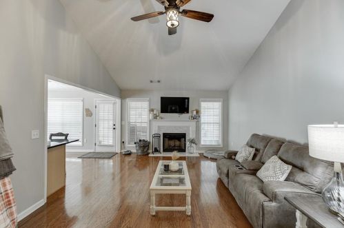246 Blue Grass Dr, Jefferson GA  30549-8314 exterior