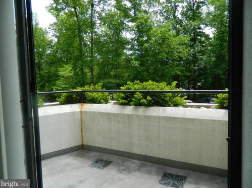 15115 Interlachen Dr, Silver Spring MD 20906-5636 exterior