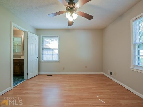 318 Davis Rd, Stockbridge GA  30281-3304 exterior