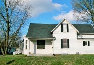 802 Church St, Belleville IL  62220-4114 exterior