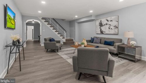 7007 Broad St, Philadelphia, PA 19126-1714