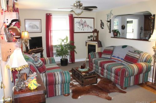 71 Catherine St, Middletown CT  06457-2216 exterior