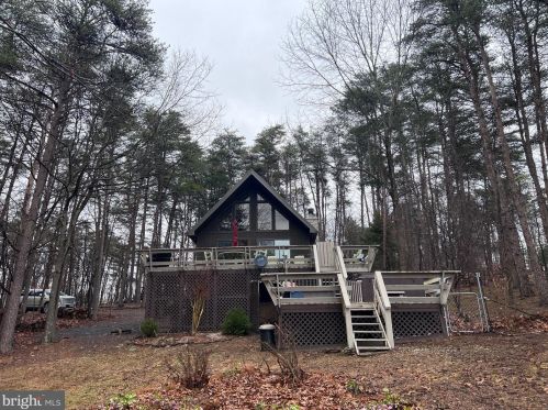 75 Ruffed Grouse Ln, Berkeley Springs WV  25411-5287 exterior