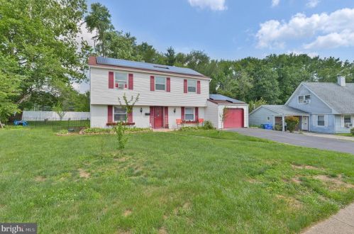 90 Barnwell Ln, Willingboro, NJ 08046-1626