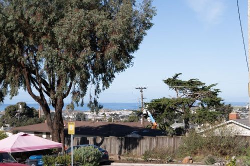 1466 Darwin St, Seaside CA  93955-5017 exterior