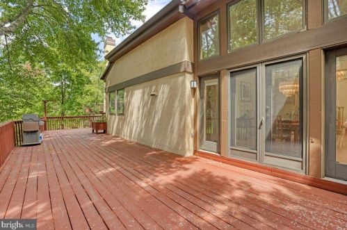 283 Sayre Dr, Princeton NJ  08540-5872 exterior