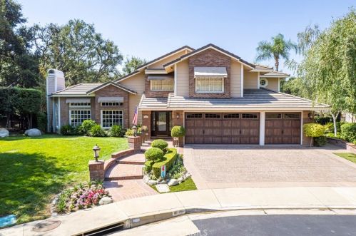 2567 Roadrunner Dr, La Verne, CA 91750-2350