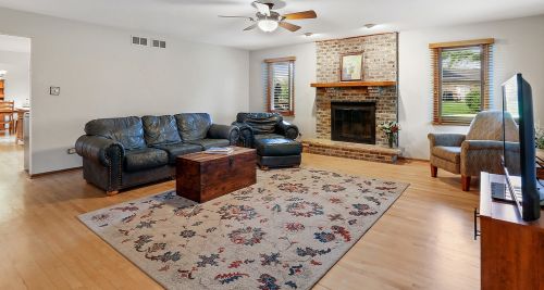 511 Wexford Dr, Lemont IL  60439-6158 exterior