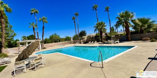 1320 Sunflower Cir, Palm Springs, CA 92262-9706
