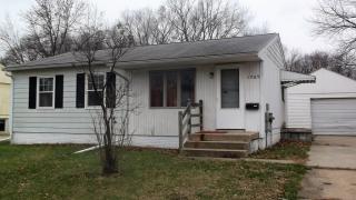 1909 Memorial Dr, Pekin IL  61554-1840 exterior