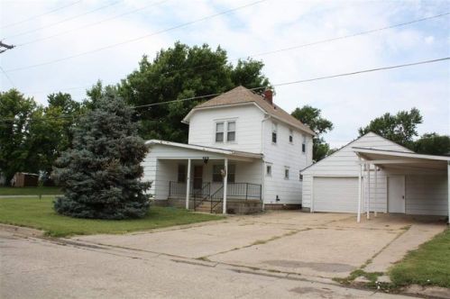 433 Mccabe St, Winfield, KS 67156-2562
