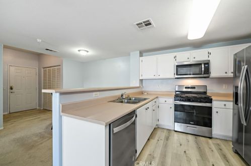 31214 Taylor Ln, Temecula, CA 92592-2811