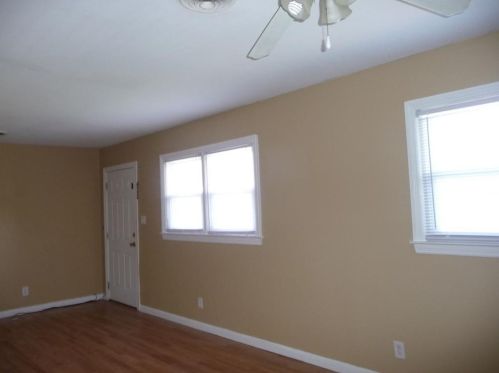 205 Crescent Dr, Warner Robins GA  31093-1913 exterior