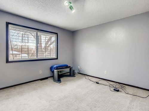 1052 Dl St, Saint Paul MN  55117-5606 exterior