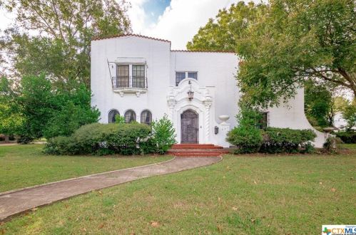 501 Vine St, Victoria, TX 77901-6448