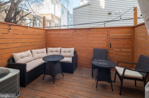 1018 22nd St, Philadelphia PA  19146-2544 exterior