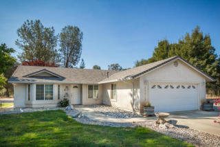 20067 Sylvia Ln, Redding, CA 96002-9443