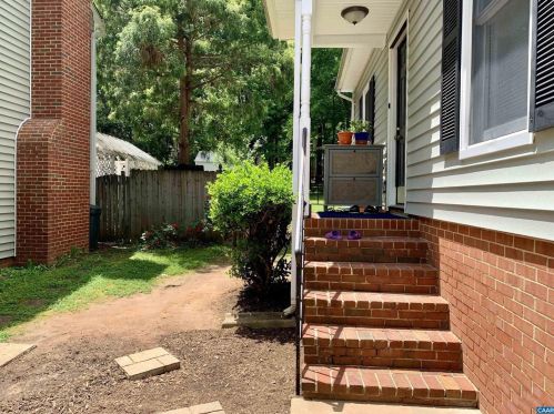 1516 Westfield Ct, Charlottesville, VA 22901-1601