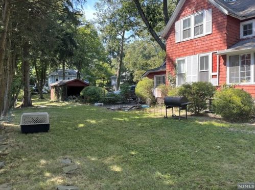 374 Monroe St, Ridgewood, NJ 07450-2315