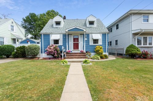 388 Thomas St, Perth Amboy, NJ 08861-2021