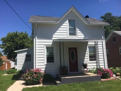 305 Depot St, Annawan, IL 61234-9745