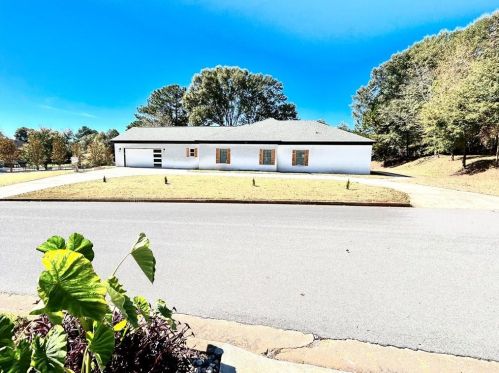1092 Jimson Cir, Conyers GA  30013-2086 exterior