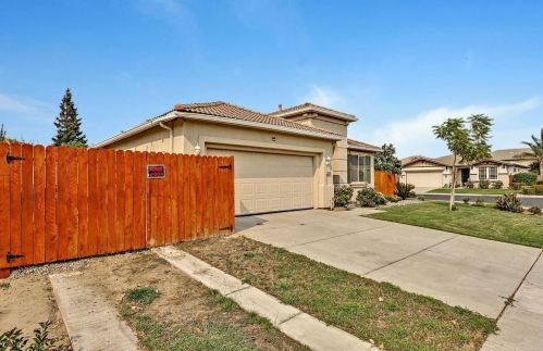 2009 Masterpiece St, Manteca, CA 95336-7073