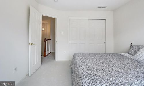 166 Copperfield Dr, Trenton NJ  08648-2583 exterior