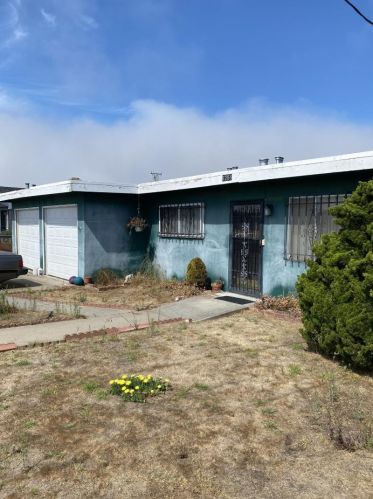 1758 Napa St, Seaside, CA 93955-4019