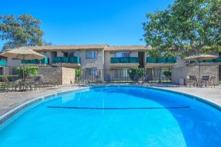 909 Knott Ave, Anaheim CA  92804-3659 exterior