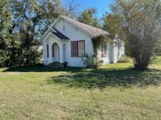744 Pearl St, Halsted, TX 78945-2053