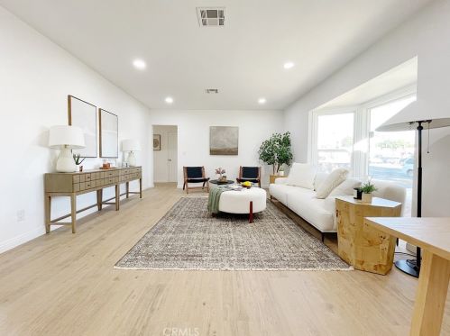 8517 Santa Fe Springs Rd, Whittier, CA 90606-2814