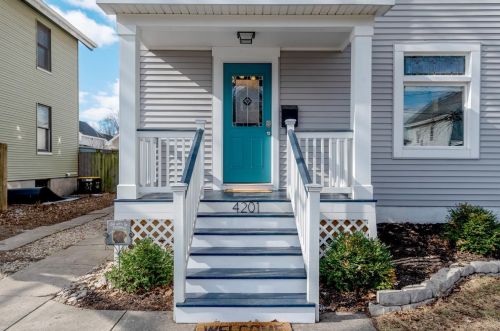 4201 Eileen Dr, Cincinnati, OH 45209-1638