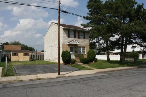1615 Washington St, Allentown, PA 18109-2328