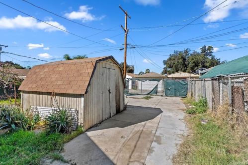4123 Dwight Ave, Riverside CA  92507-5255 exterior