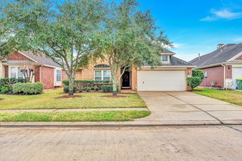 12414 Shady Brook Dr, Pearland, TX 77584-8014