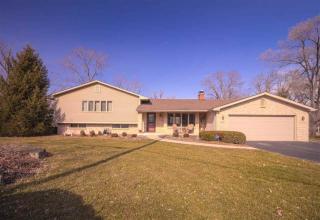 6752 Rydberg Rd, Rockford, IL 61109-4970