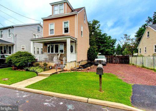 366 Miller Ave, Trenton, NJ 08610-4817