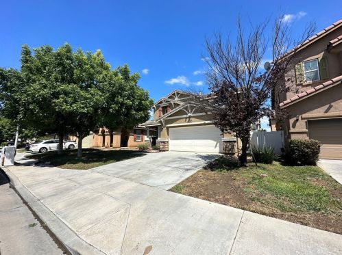 3641 Ginger St, Perris, CA 92571-7824