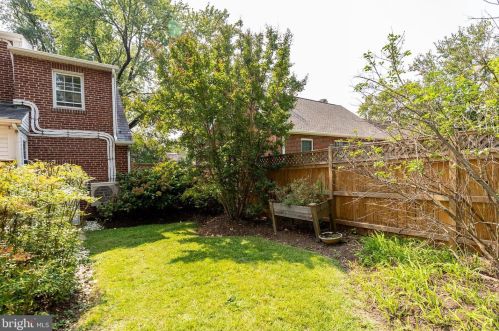 1805 Myrtle Rd, Silver Spring MD 20902-4006 exterior