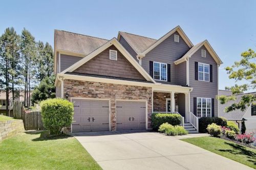 545 Autumn Ridge Dr, Holly Springs, GA 30115-4257